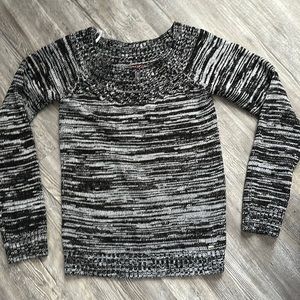 Sz med sweater Guess nwot
